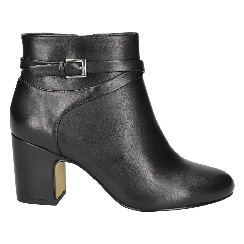 Arlette Round Toe Zippered Booties