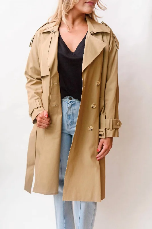 Edda Trench Coat In Tan