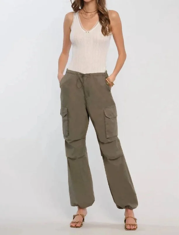 Annelise Pant In Army