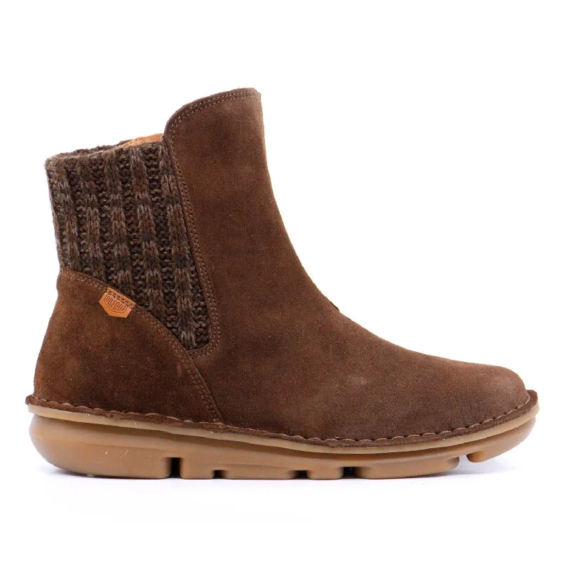 Silken Boot In Brown Suede