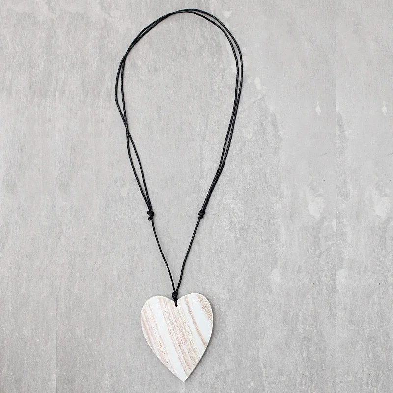 White Gabi Heart Wood Necklace