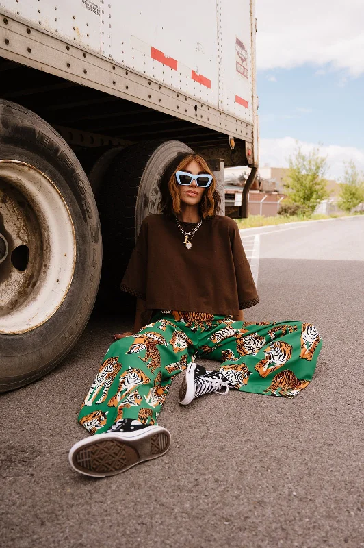 Frankie Cropped Tee in Chocolate Brown + Checkerboard